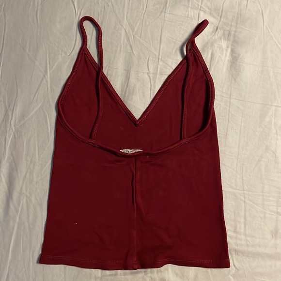 Brandy Melville Crop top - Picture 2 of 2